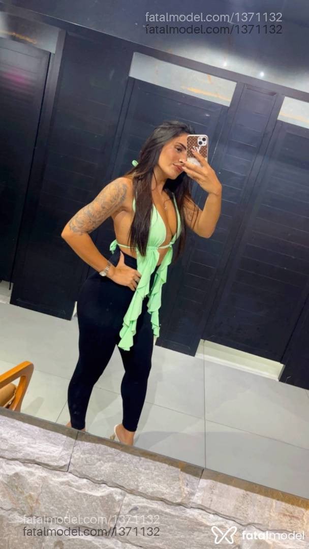 Acompanhante mulher com cabelo castanho de olhos castanhos - Sophia Albuquerque Acompanhante mulher com cabelo castanho de olhos castanhos - Sophia Albuquerque