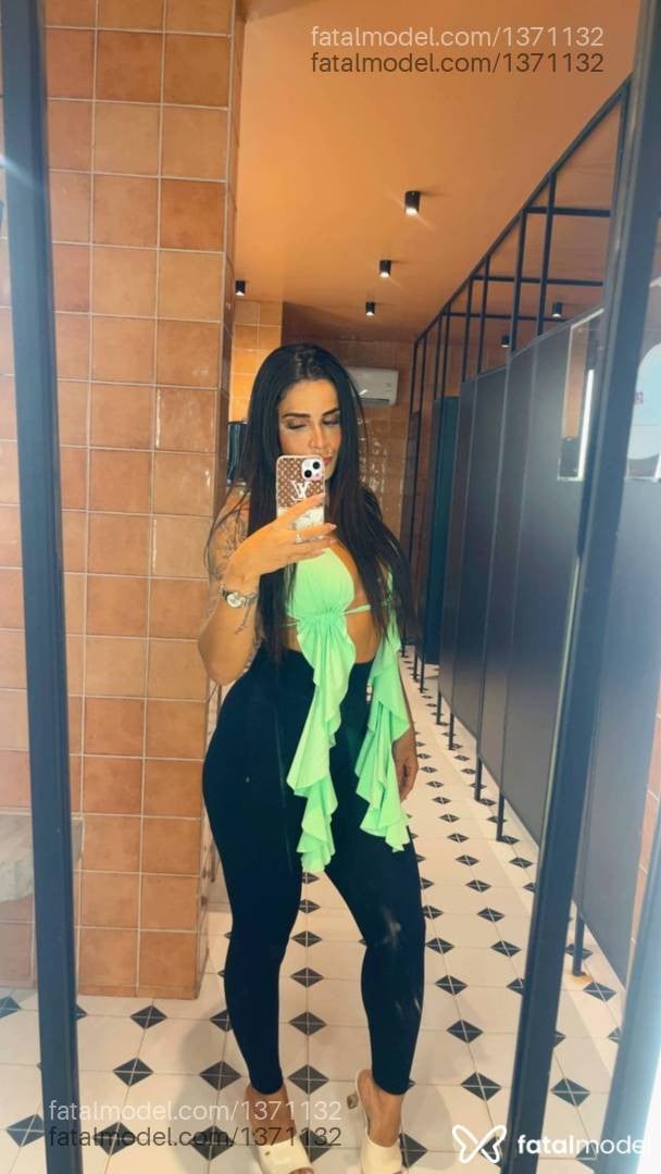 Acompanhante mulher com cabelo castanho de olhos castanhos - Sophia Albuquerque Acompanhante mulher com cabelo castanho de olhos castanhos - Sophia Albuquerque