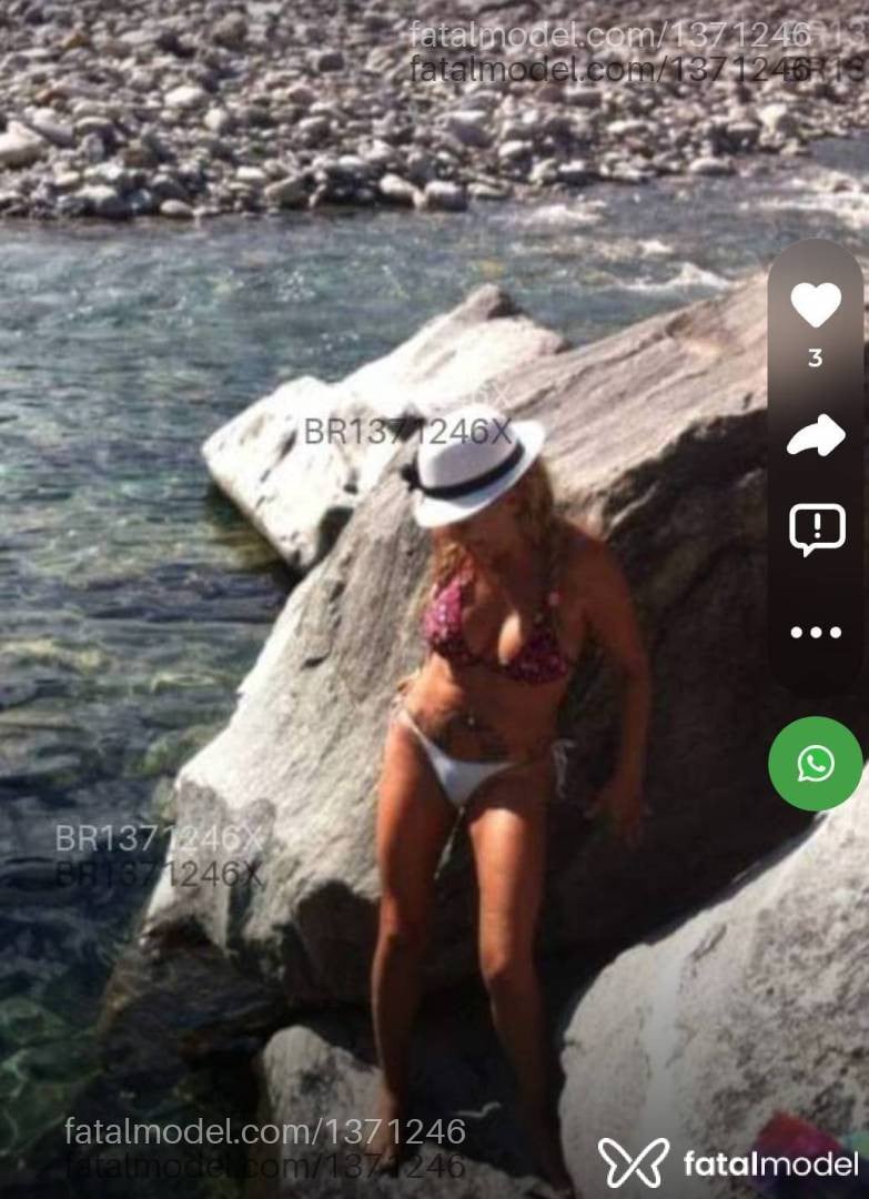Acompanhante mulher loira (o) de olhos azuis - Milfe