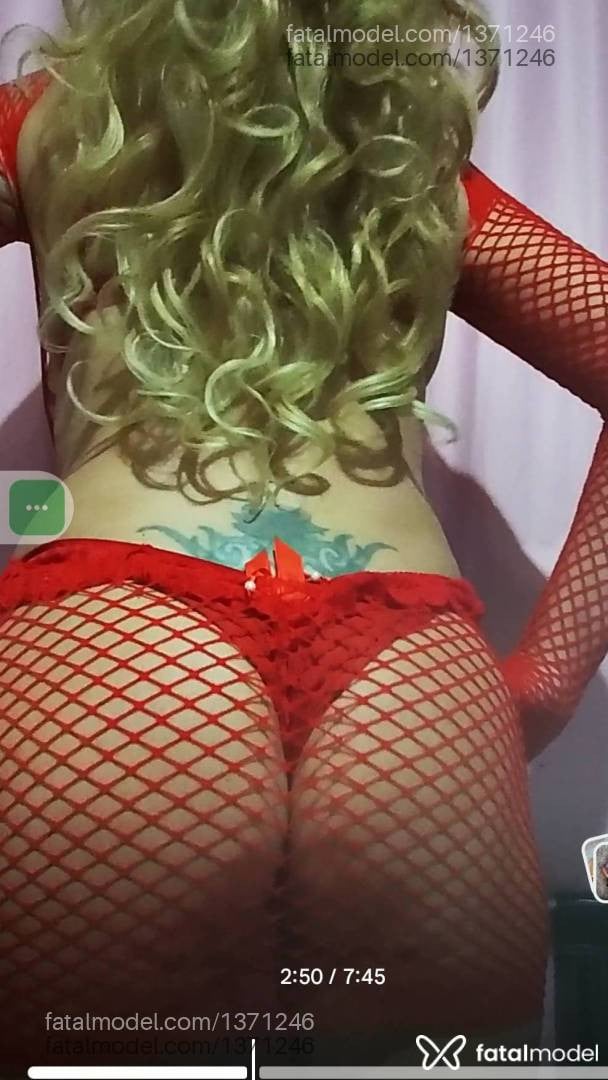 Acompanhante mulher loira (o) de olhos azuis - Milfe