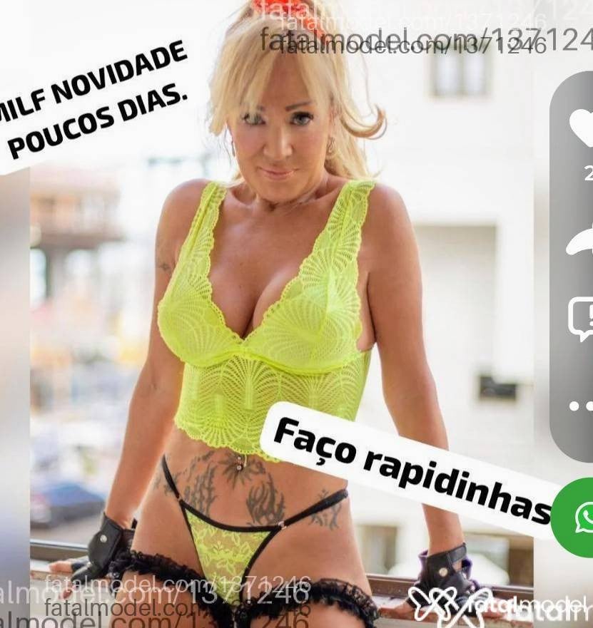 Acompanhante mulher loira (o) de olhos azuis - Milfe