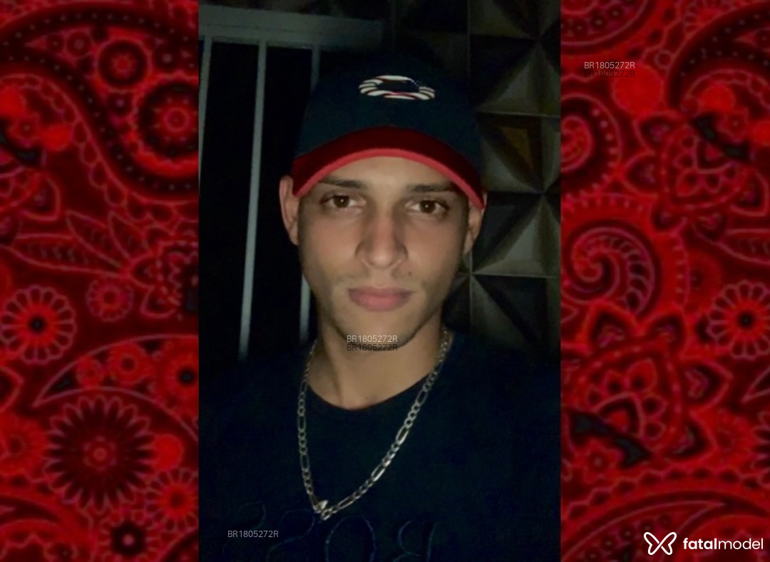 Acompanhante homem com cabelo castanho de olhos castanhos em Brasília - Luan Veiga