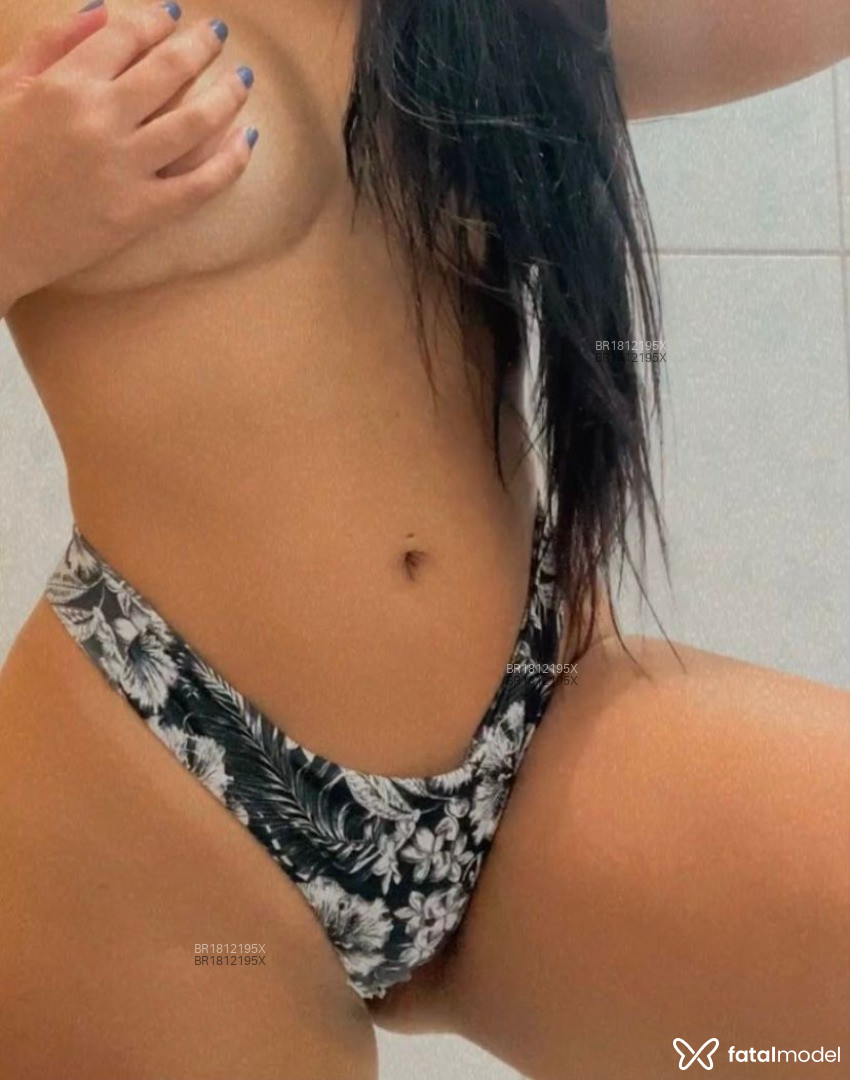 Acompanhante mulher morena (o) de olhos castanhos em Virtual Acompanhante mulher morena (o) de olhos castanhos em Virtual - Beatriz