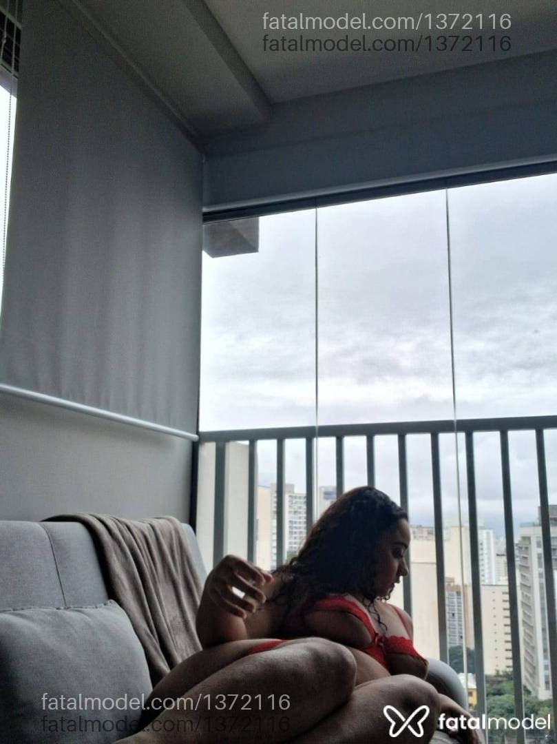Acompanhante mulher com cabelo castanho de olhos castanhos em Araras - Carolzinha
