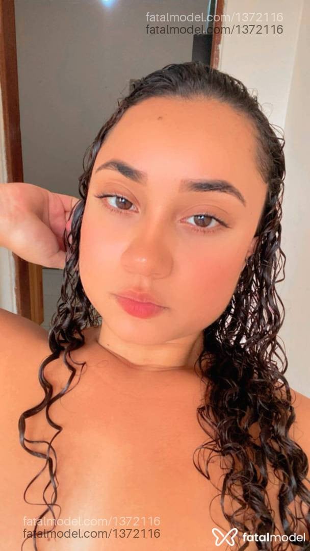 Acompanhante mulher com cabelo castanho de olhos castanhos em Araras Acompanhante mulher com cabelo castanho de olhos castanhos em Araras - Carolzinha