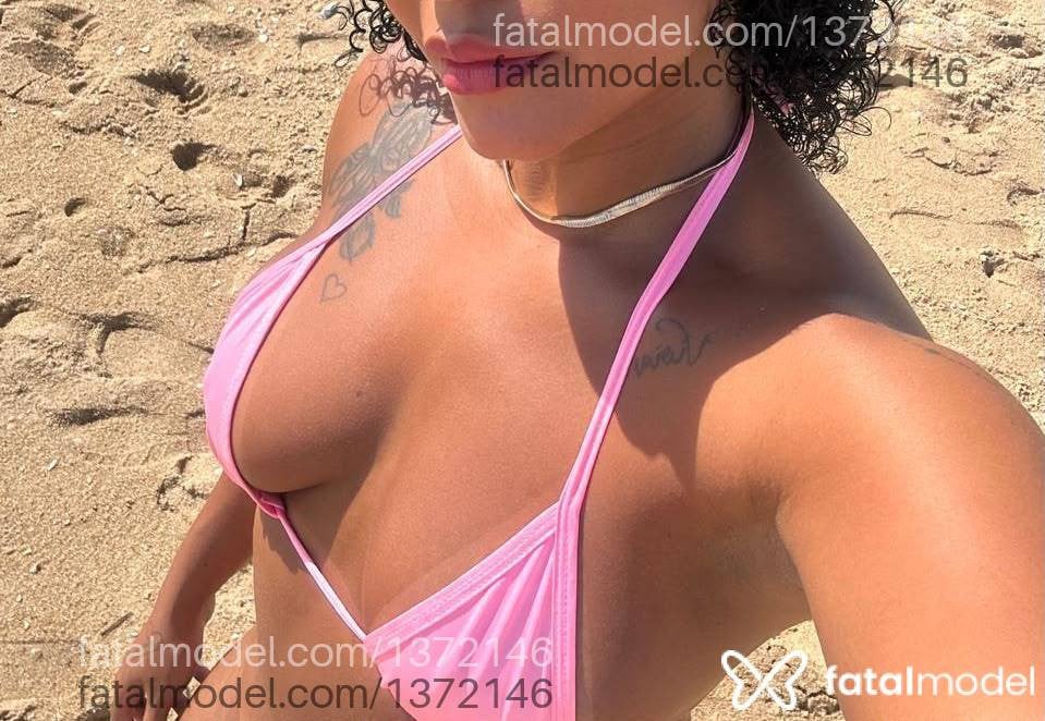 Acompanhante mulher morena (o) de olhos castanhos - Jade
