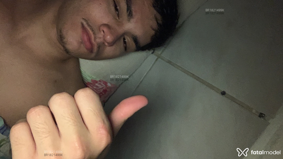 Acompanhante homem com cabelo castanho de olhos castanhos em Florianópolis - Carlos