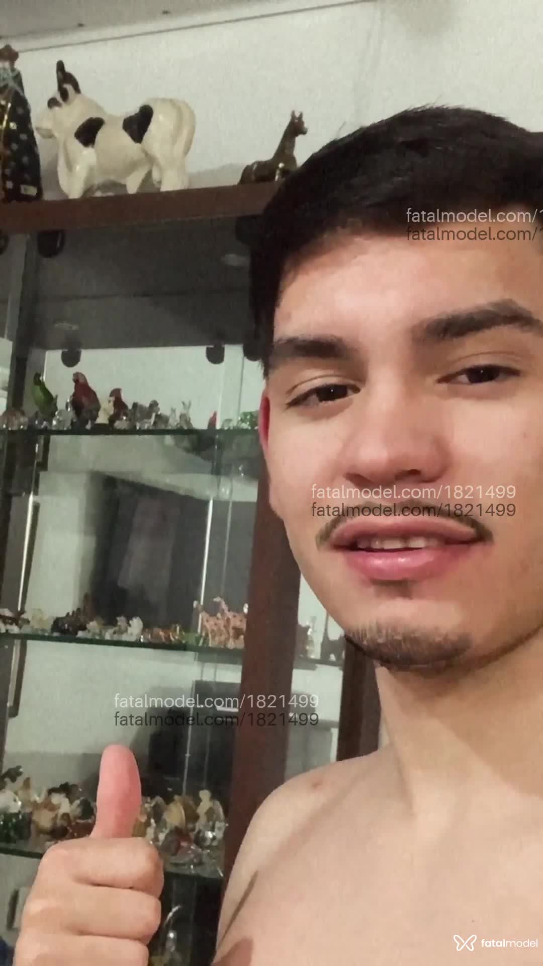 Acompanhante homem com cabelo castanho de olhos castanhos em Florianópolis - Carlos