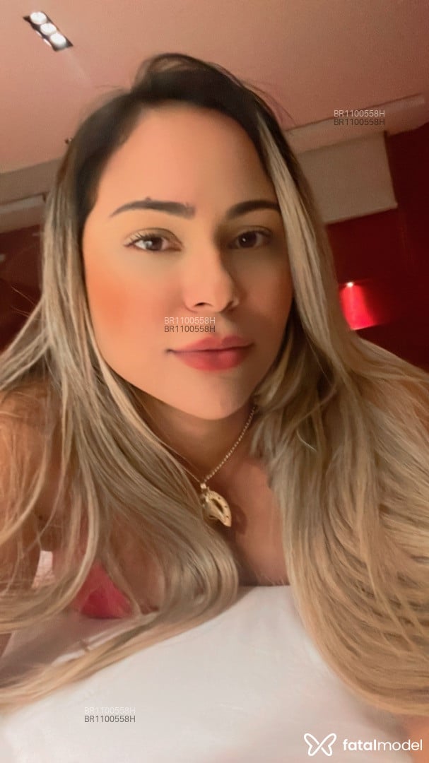 Acompanhante mulher loira (o) de olhos castanhos em Uberlândia - Bortoluzzisoll
