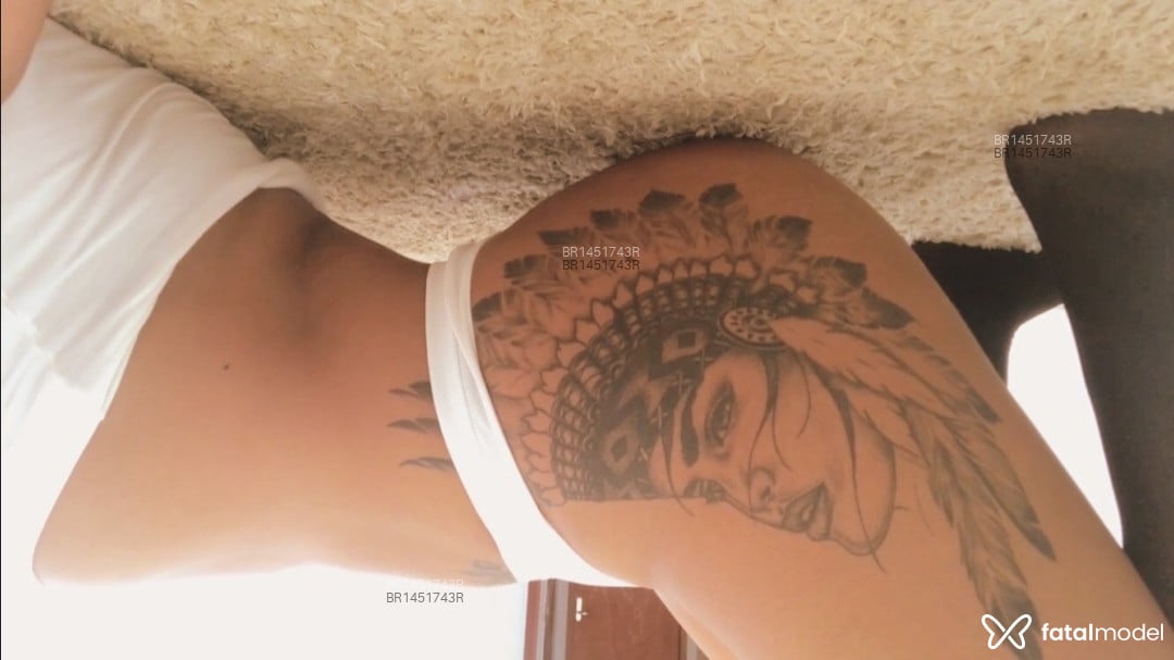 Acompanhante mulher com cabelo castanho de olhos castanhos em Joinville - Pérola Lins