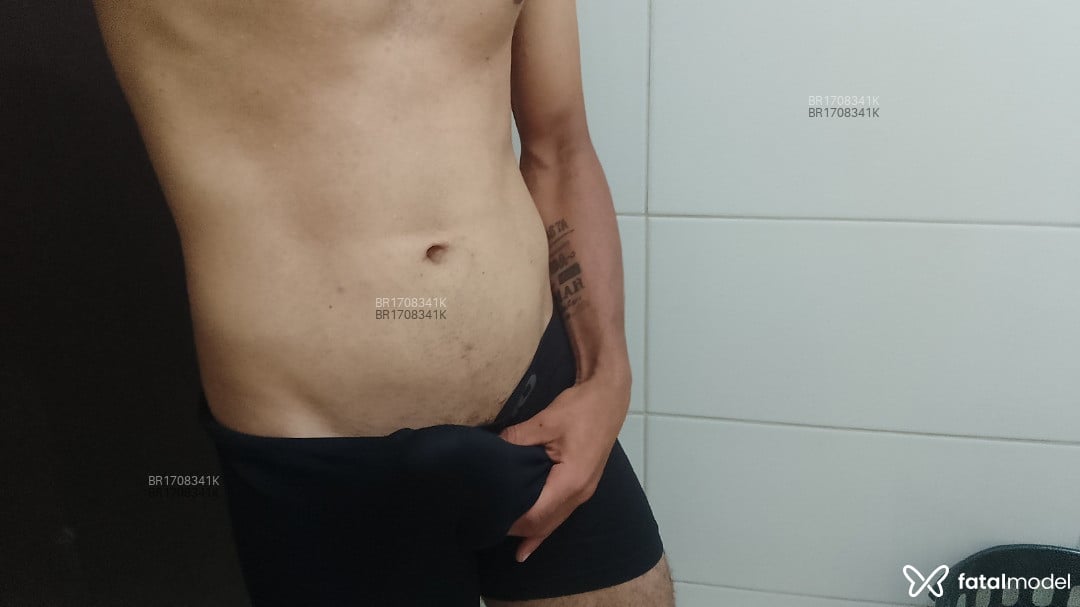 Acompanhante homem morena (o) de olhos castanhos em Araranguá Acompanhante homem morena (o) de olhos castanhos em Araranguá - Guilherme