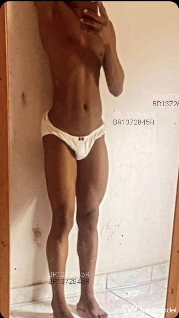 Acompanhante homem morena (o) de olhos castanhos em Teresina - Rodrigues