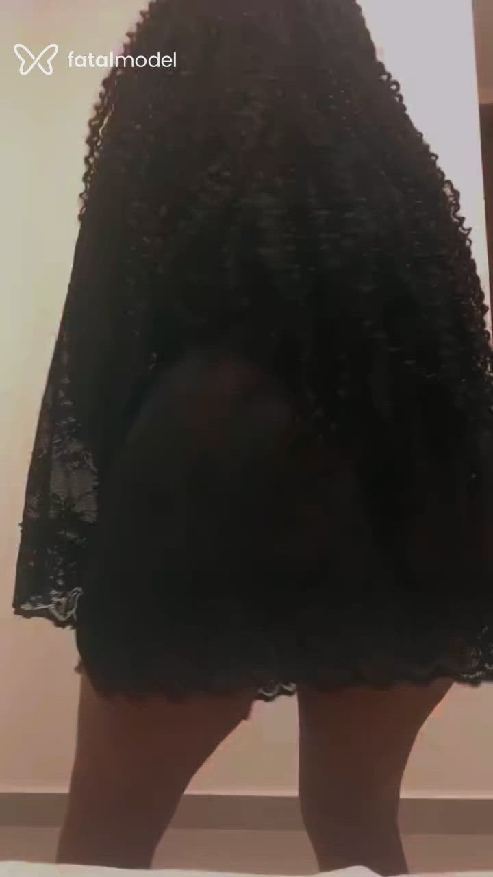 Acompanhante mulher com cabelo castanho de olhos castanhos - Ishtar Acompanhante mulher com cabelo castanho de olhos castanhos - Ishtar
