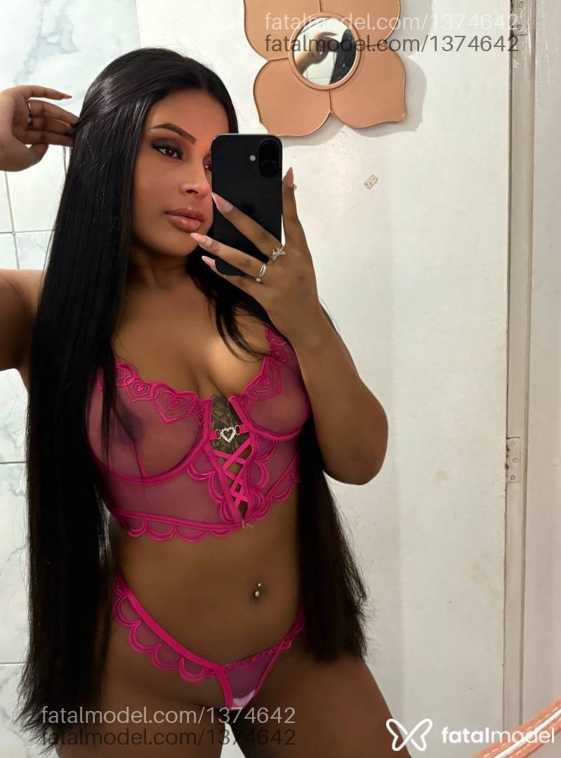 Acompanhante mulher morena (o) de olhos castanhos - Carol Lopes