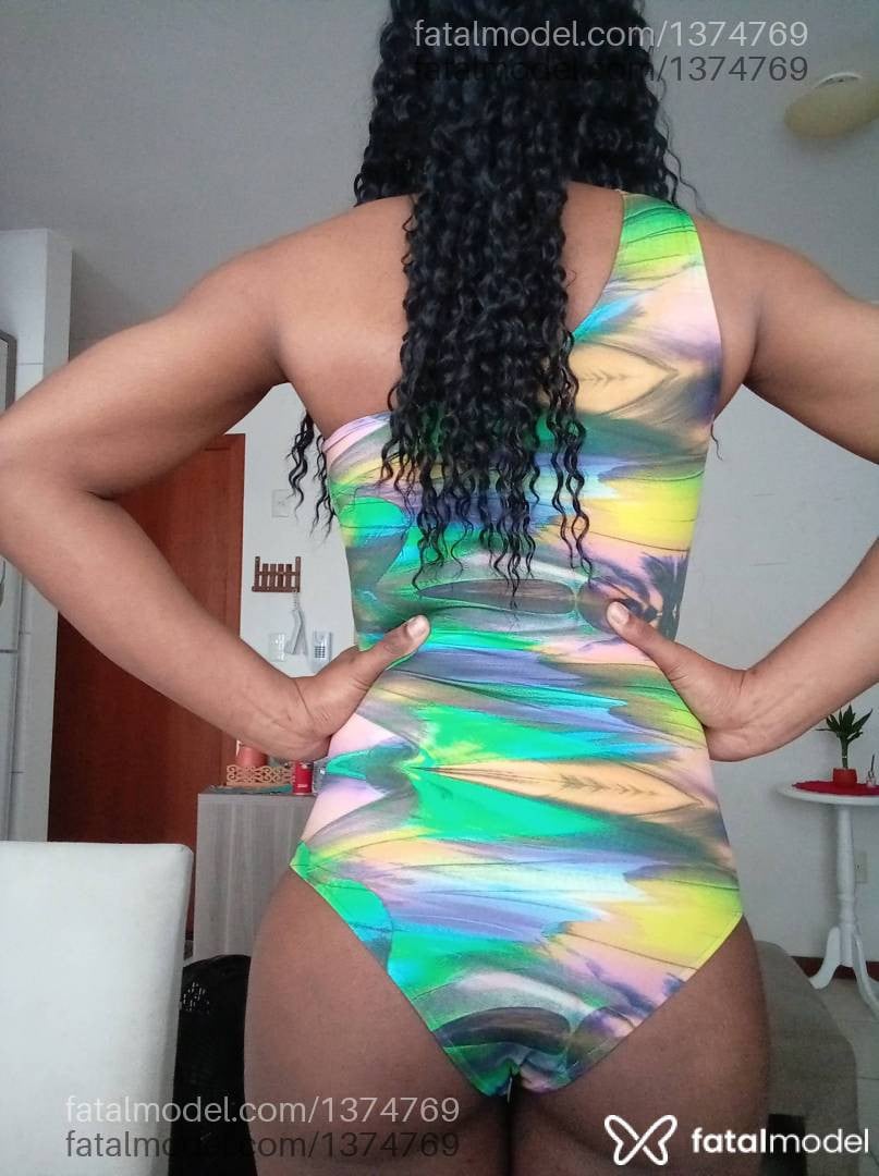 Acompanhante mulher morena (o) de olhos castanhos em Brusque - Yasmim