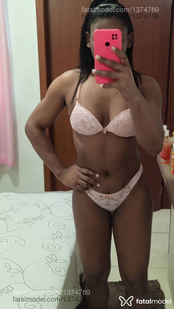 Acompanhante mulher morena (o) de olhos castanhos em Brusque - Yasmim