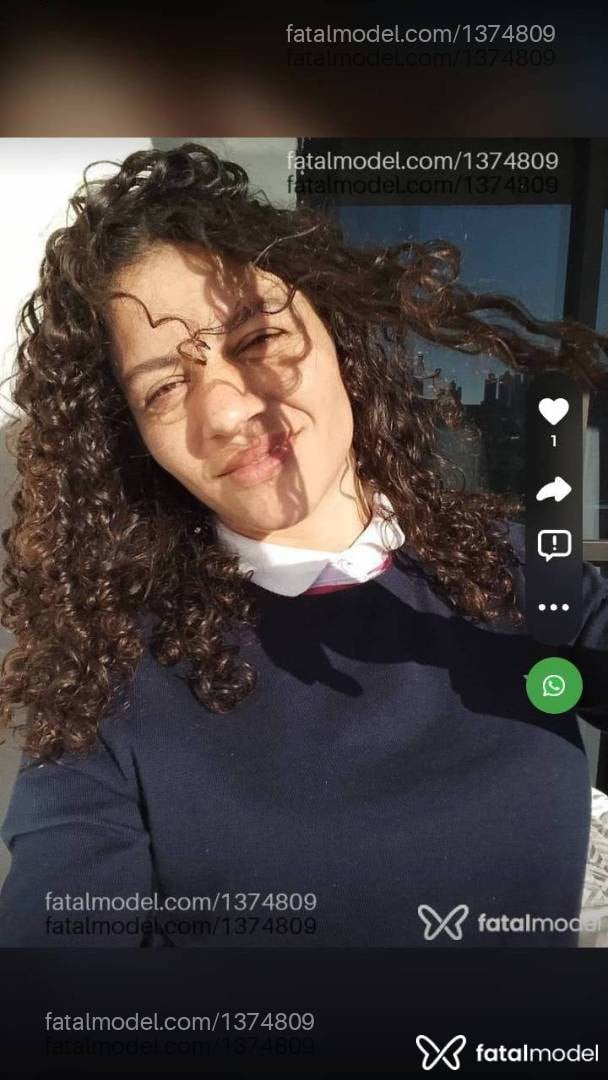 Acompanhante mulher com cabelo castanho de olhos castanhos - Cláudia Ohona Kkk