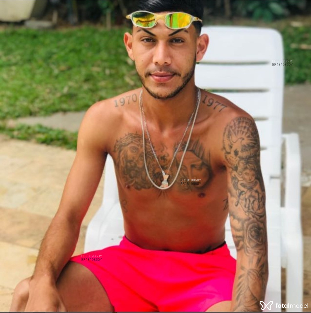 Acompanhante homem morena (o) de olhos castanhos em Virtual Acompanhante homem morena (o) de olhos castanhos em Virtual - Samuel