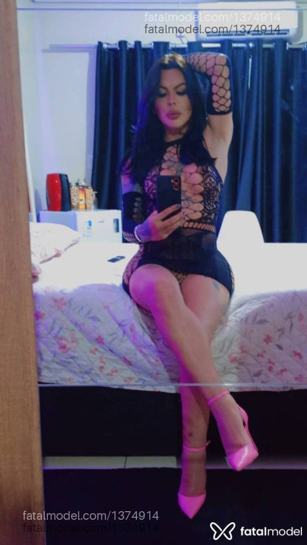 Acompanhante travesti morena (o) de olhos pretos - Juliana Bonotto