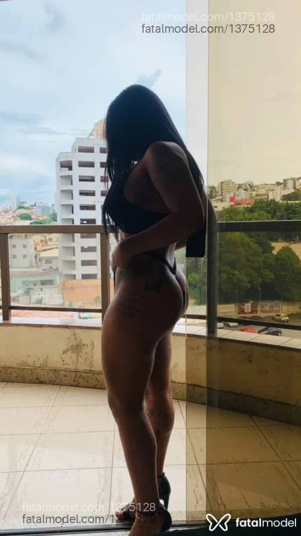 Acompanhante mulher morena (o) de olhos castanhos - Tayná