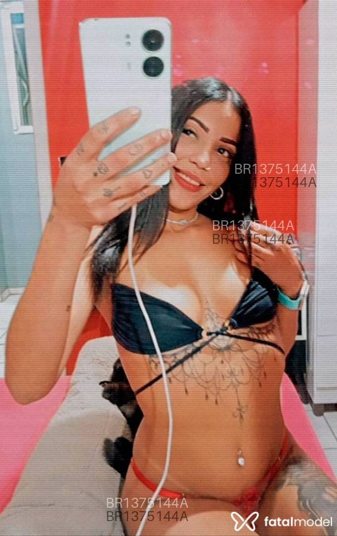 Acompanhante mulher com cabelo castanho de olhos castanhos em Estrela - Morena