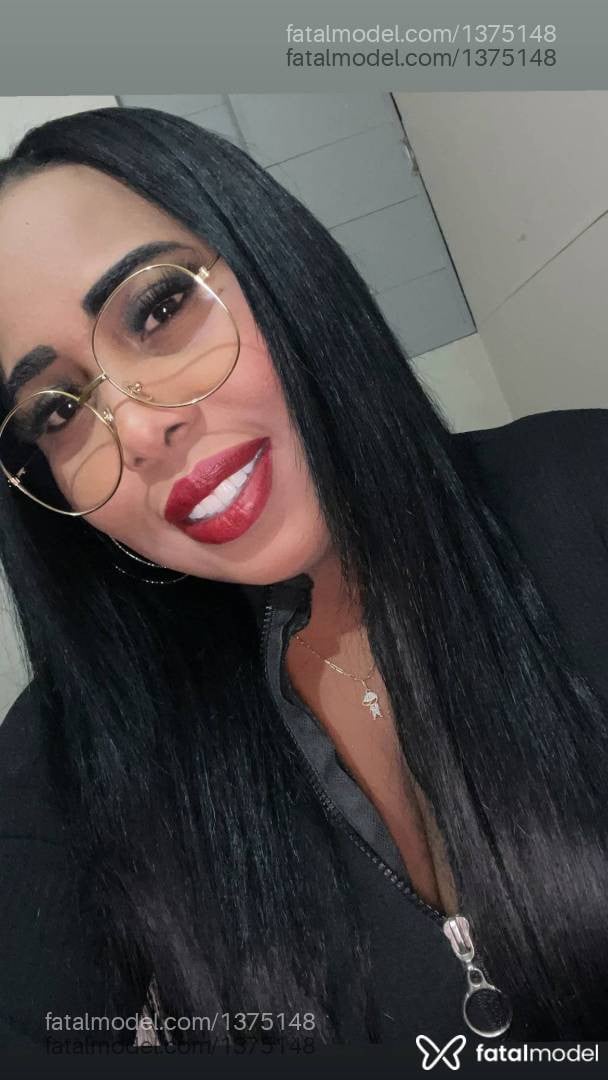 Acompanhante mulher morena (o) de olhos pretos em Primavera do Leste - Camila Fernanda