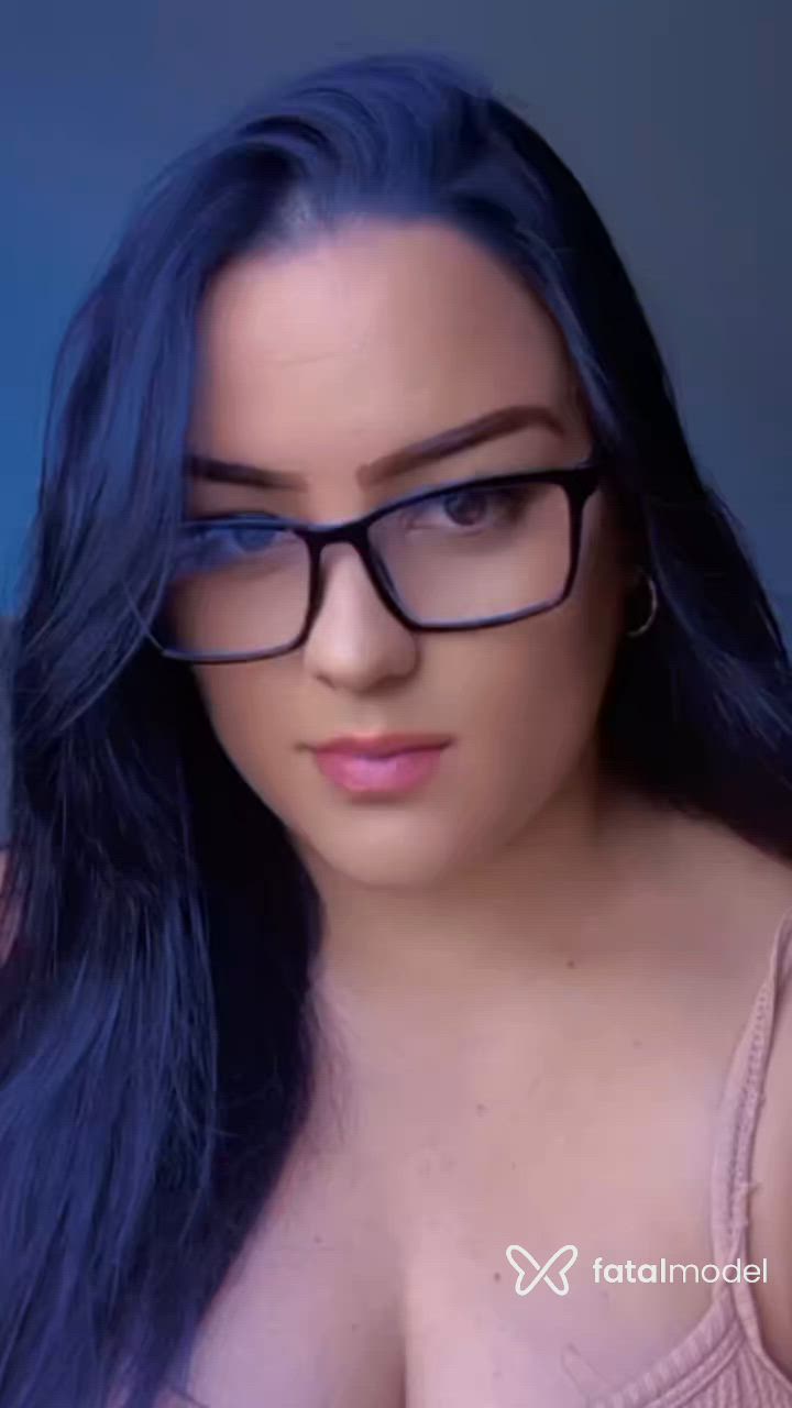 Acompanhante mulher morena (o) de olhos castanhos - Karol Dias