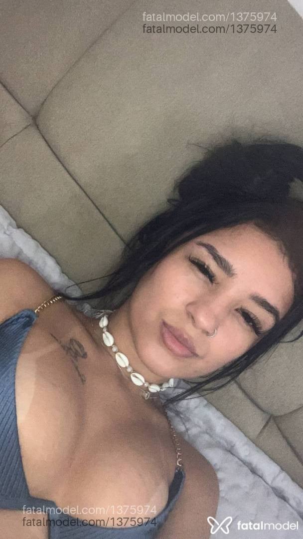 Acompanhante mulher morena (o) de olhos castanhos - Lara Space