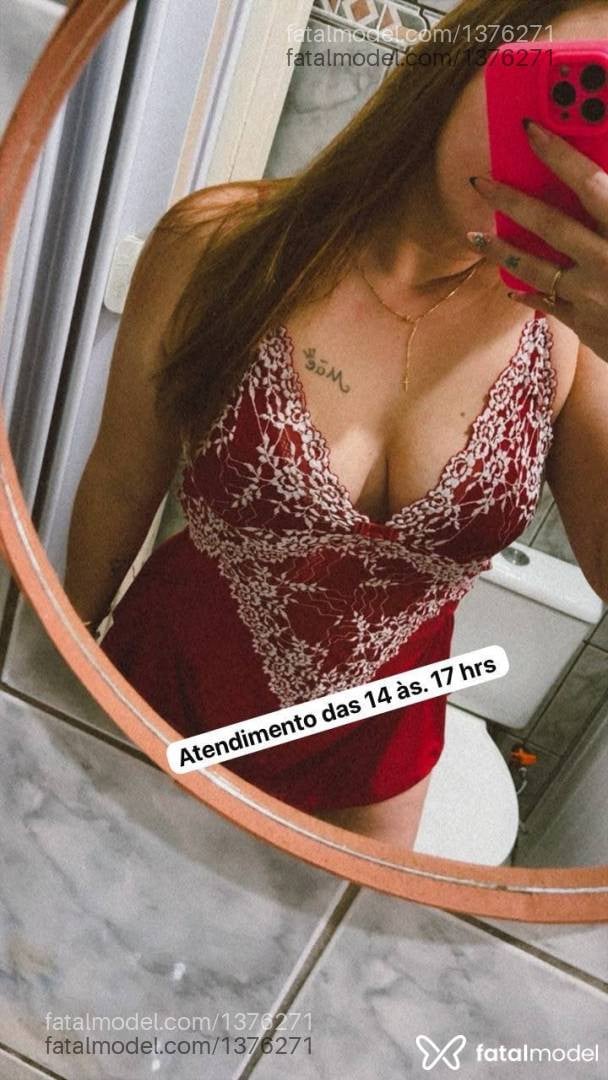 Acompanhante mulher com cabelo castanho de olhos castanhos - Bianca