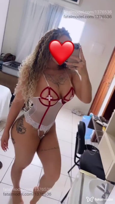 Acompanhante mulher ruiva (o) de olhos cinza em Altamira - Jady Camargo