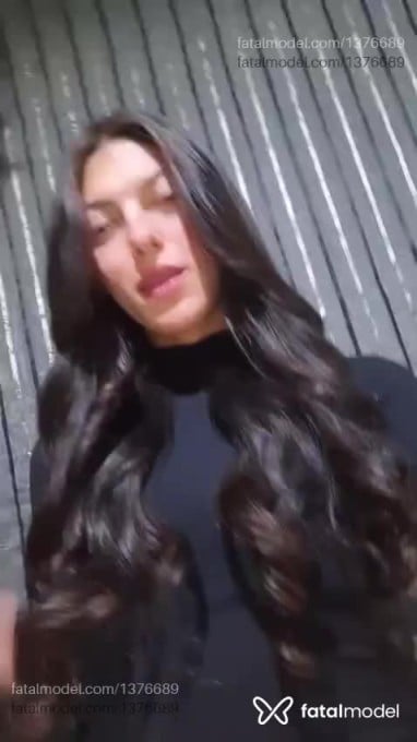Acompanhante mulher trans com cabelo castanho de olhos castanhos em Erechim Acompanhante mulher trans com cabelo castanho de olhos castanhos em Erechim - Yafa Coleman
