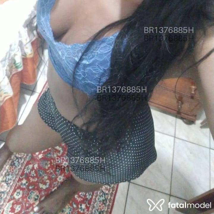 Acompanhante mulher morena (o) de olhos pretos - BombomShows Acompanhante mulher morena (o) de olhos pretos - BombomShows
