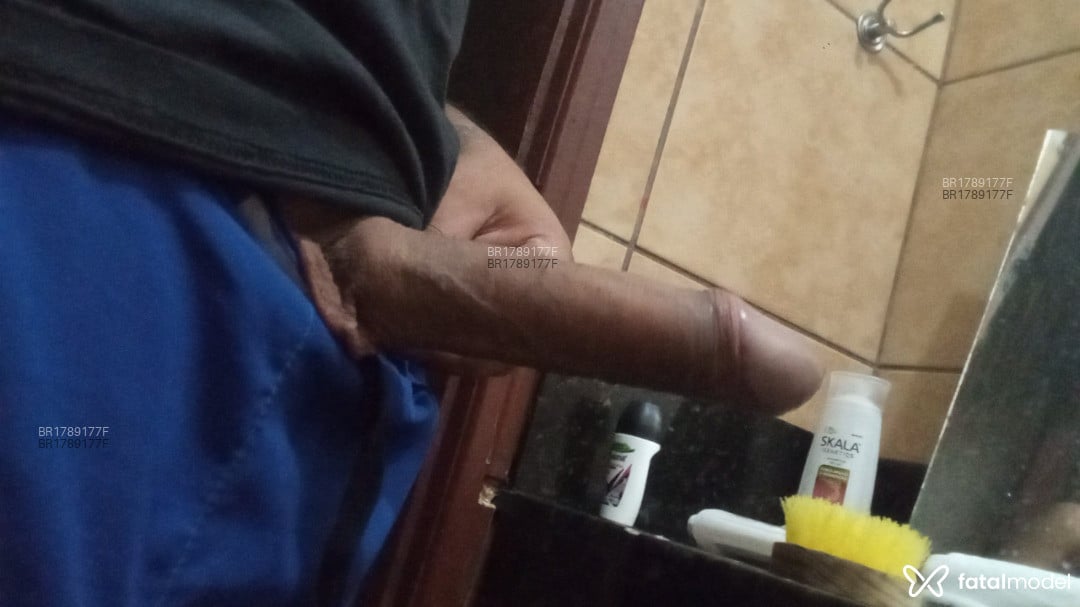 Acompanhante homem sem cabelo de olhos castanhos em São José do Rio Preto - Rafael veiga