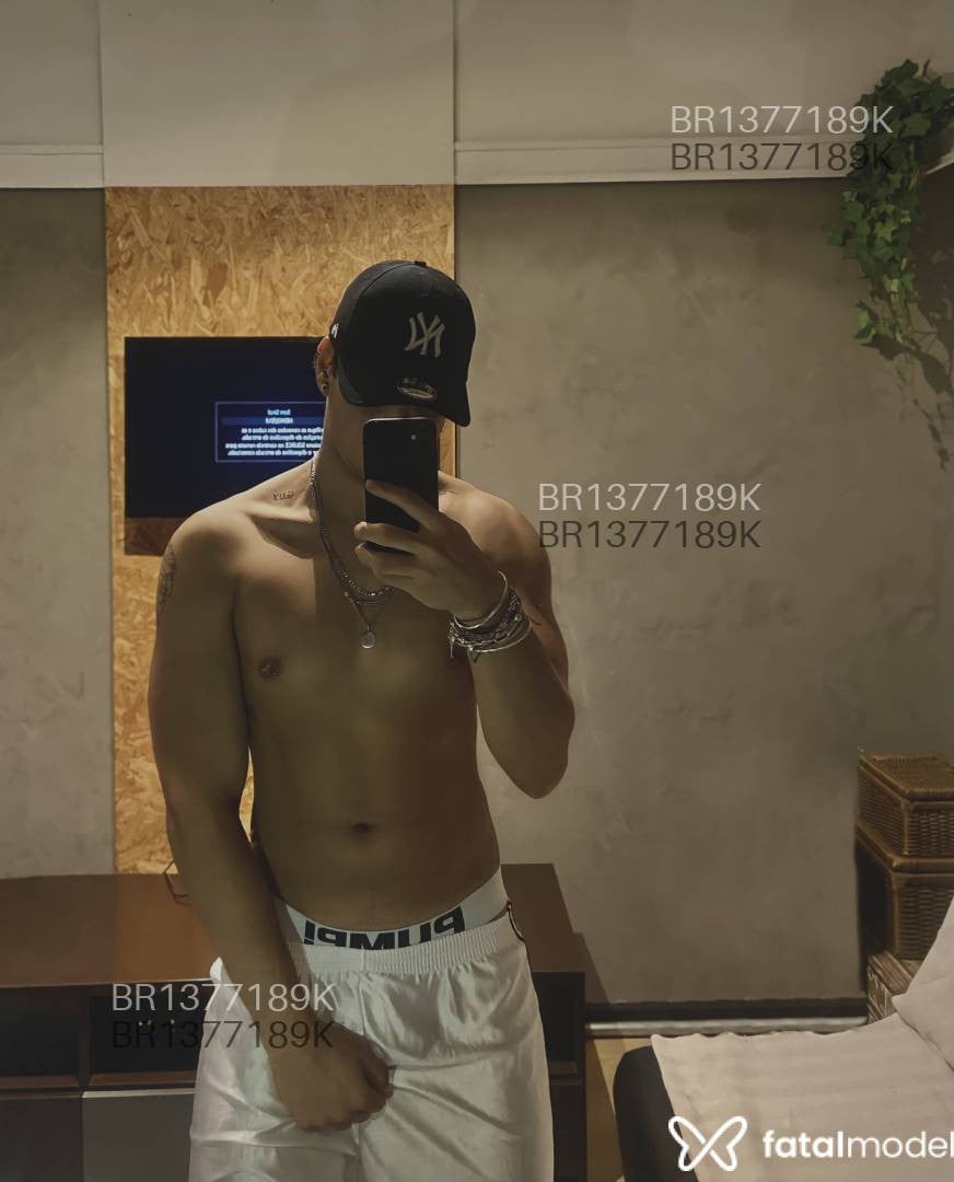 Acompanhante homem morena (o) de olhos castanhos em São Paulo - Kaio Muller