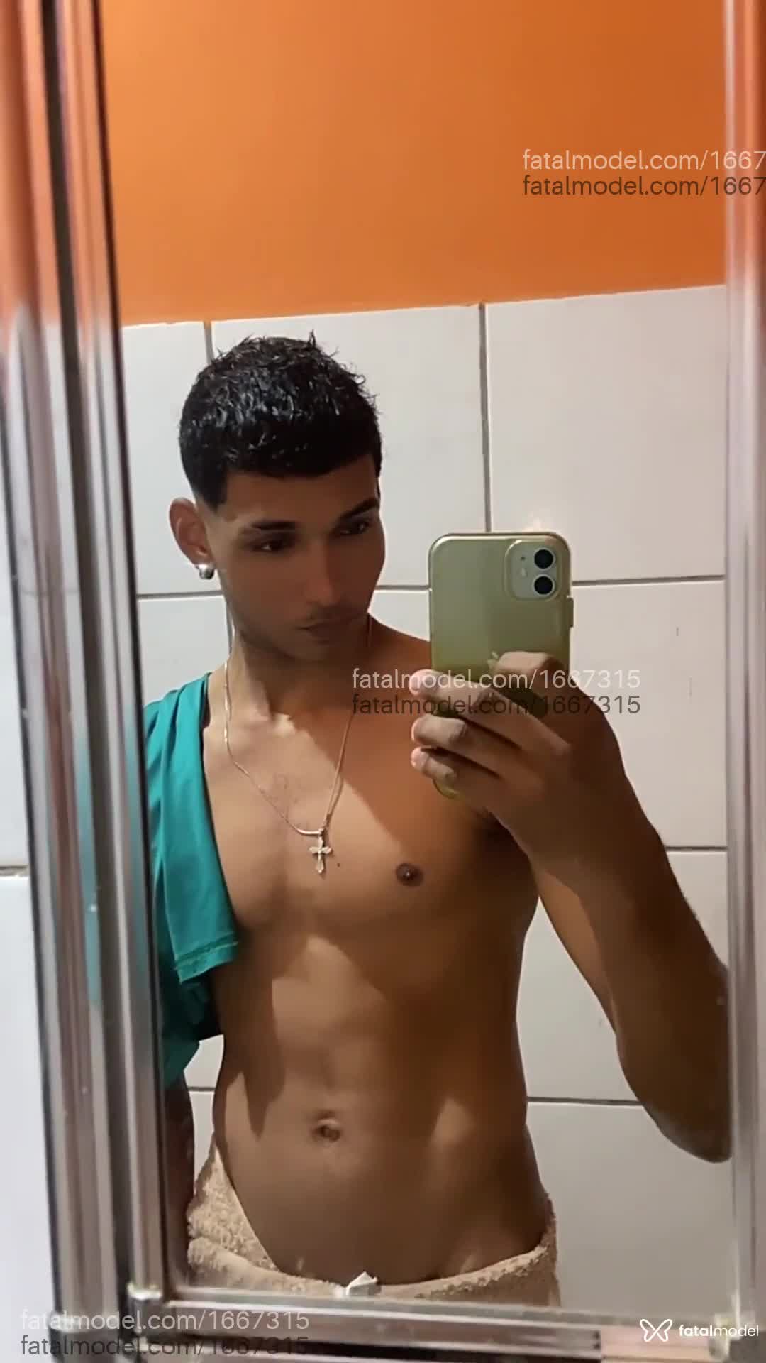 Acompanhante homem morena (o) de olhos castanhos em Blumenau - Lorram sales