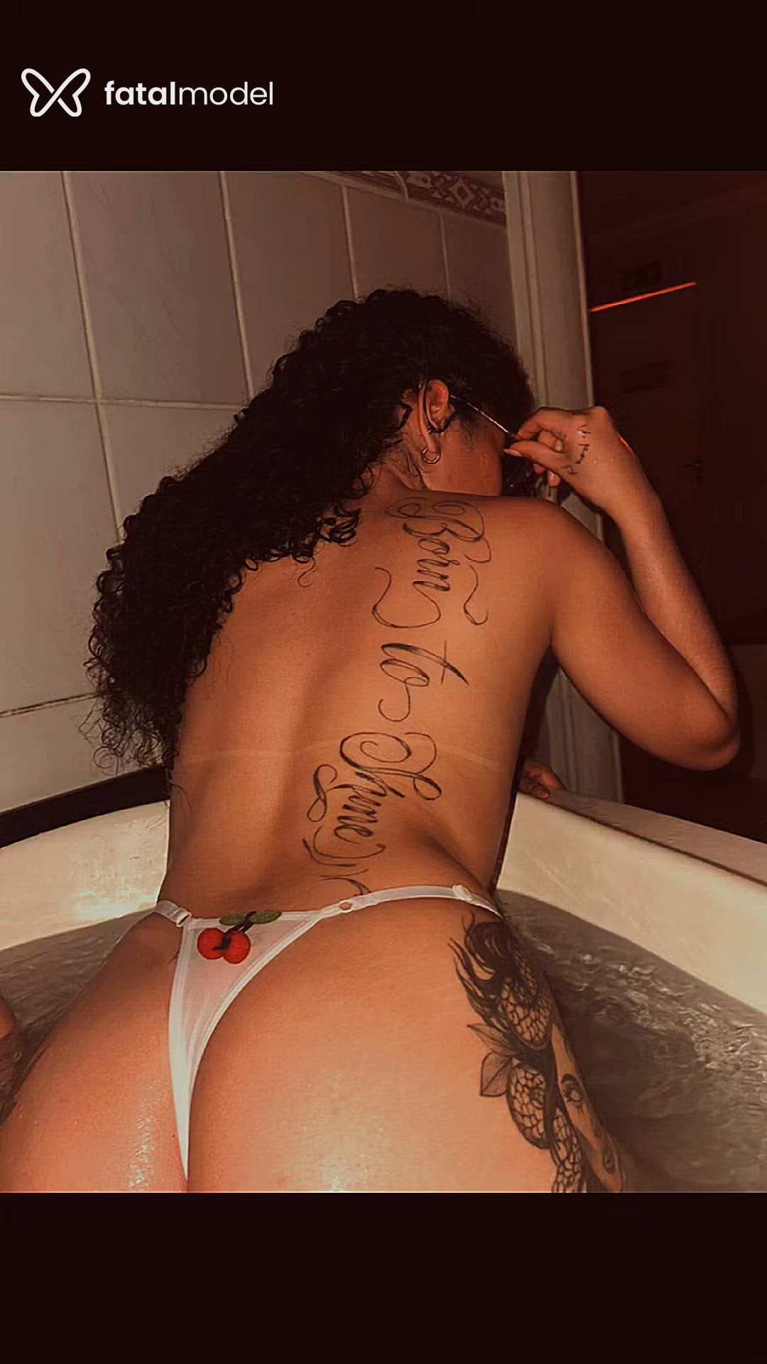 Acompanhante mulher morena (o) de olhos castanhos - Gabriele Avelar