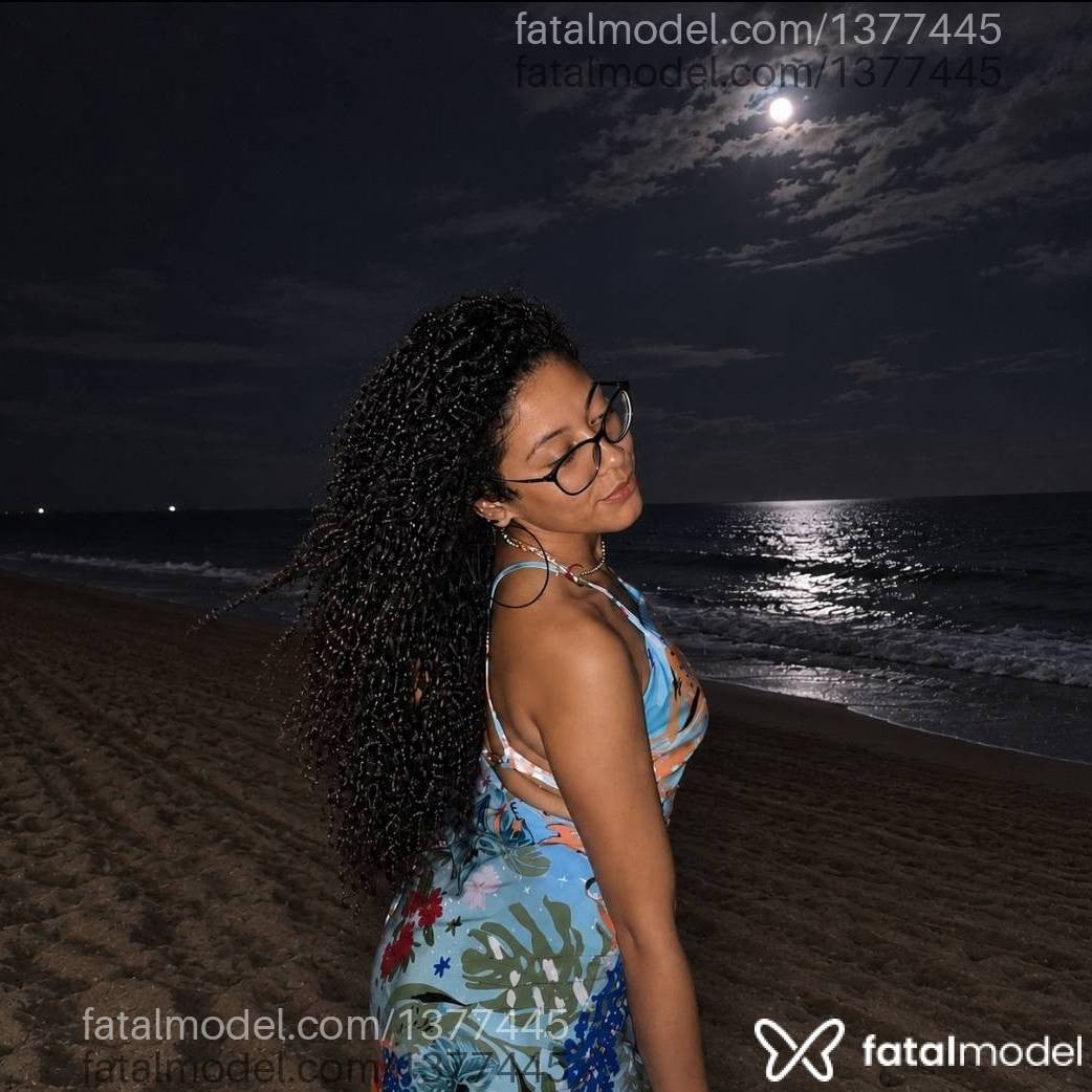 Acompanhante mulher morena (o) de olhos castanhos - Gabriely luz