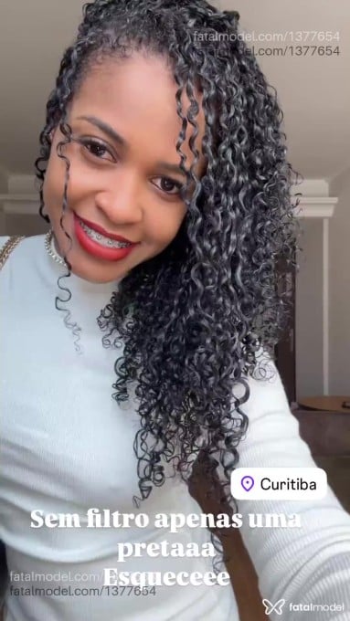 Acompanhante mulher morena (o) de olhos castanhos em Belo Horizonte - Letícia Castelanni