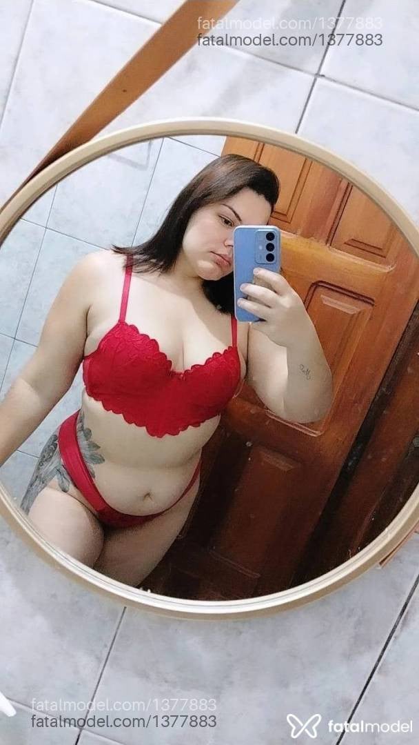 Acompanhante mulher morena (o) de olhos castanhos - DUDAh FONTANA