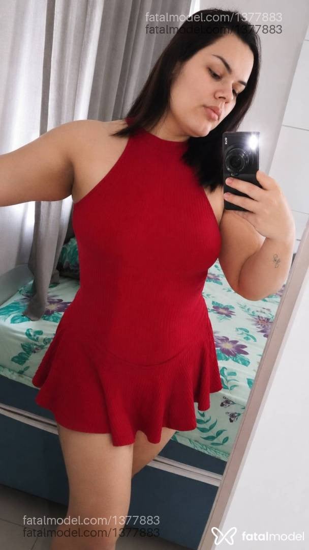 Acompanhante mulher morena (o) de olhos castanhos - DUDAh FONTANA