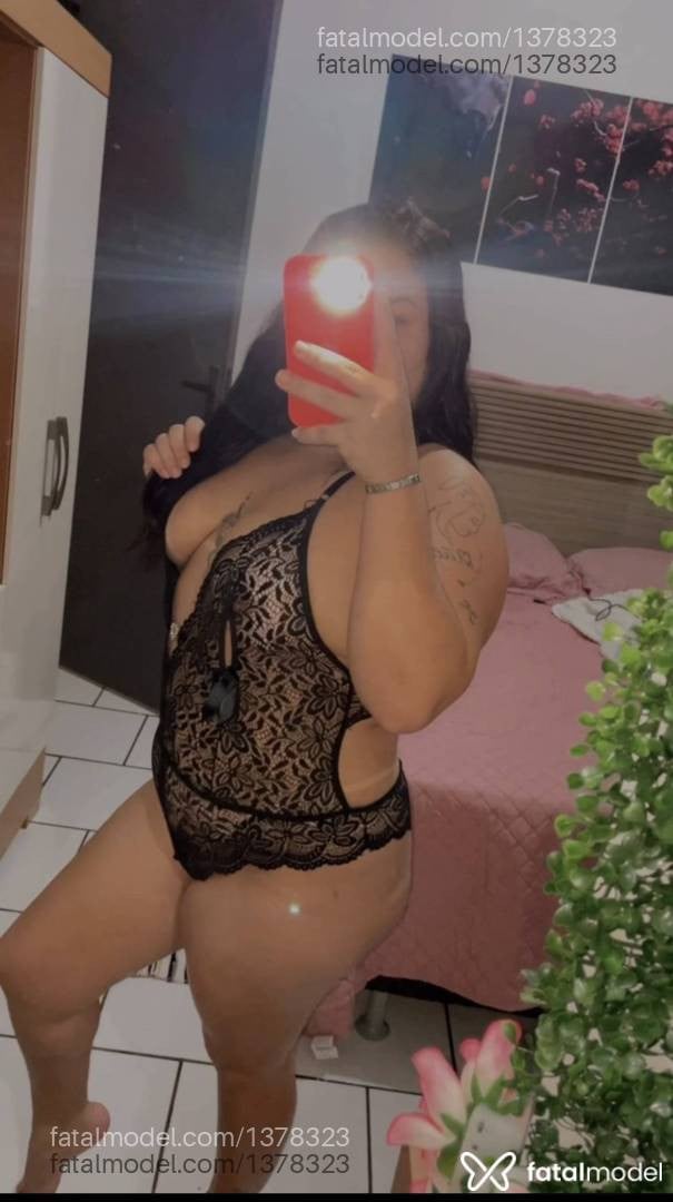 Acompanhante mulher com cabelo castanho de olhos castanhos - Cristina