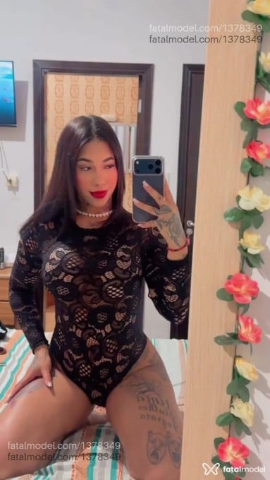 Acompanhante mulher morena (o) de olhos castanhos - Kyara Mello