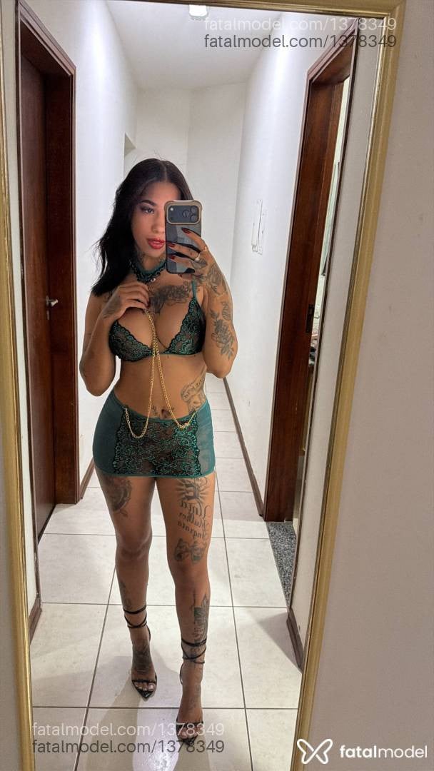 Acompanhante mulher morena (o) de olhos castanhos - Kyara Mello