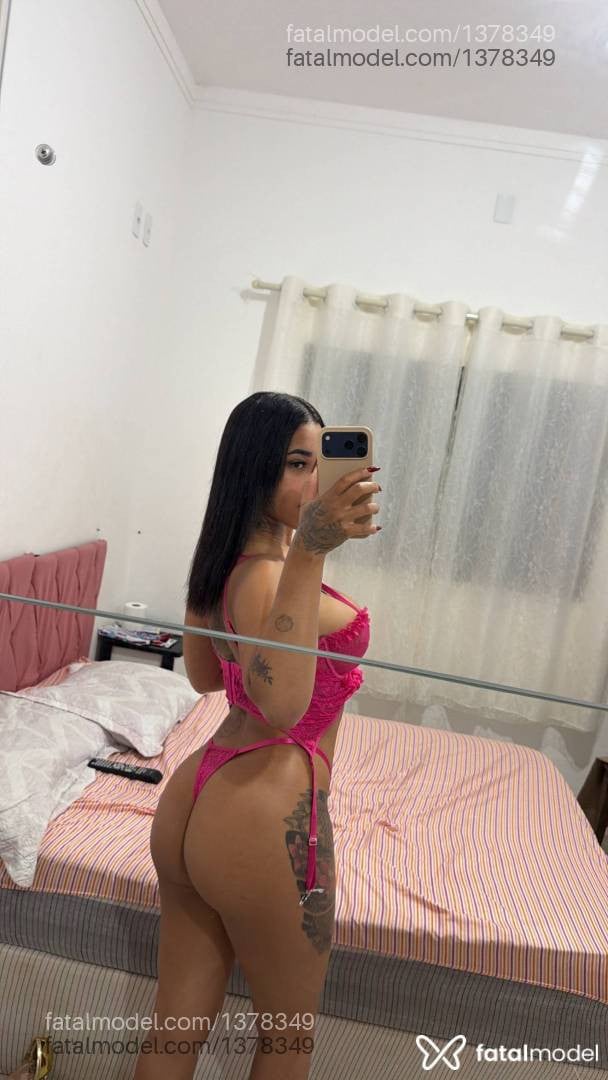 Acompanhante mulher morena (o) de olhos castanhos - Kyara Mello