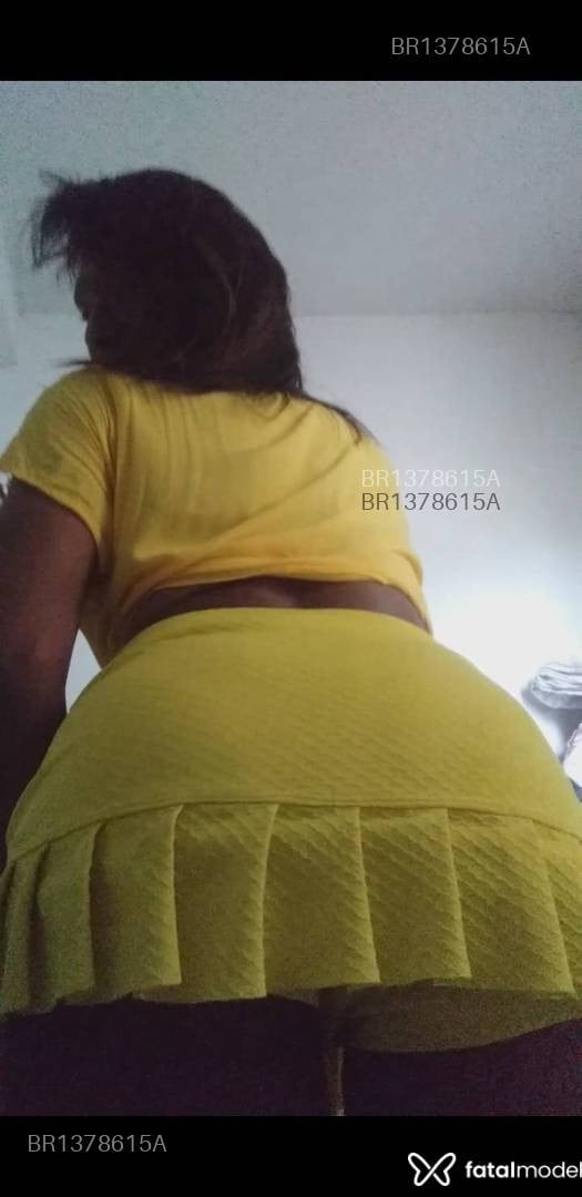 Acompanhante homem trans com cabelo castanho de olhos castanhos em Picos Acompanhante homem trans com cabelo castanho de olhos castanhos em Picos - Pamela Novais