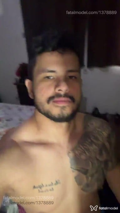 Acompanhante homem com cabelo castanho de olhos castanhos em Santos Acompanhante homem com cabelo castanho de olhos castanhos em Santos - Rick Eliott