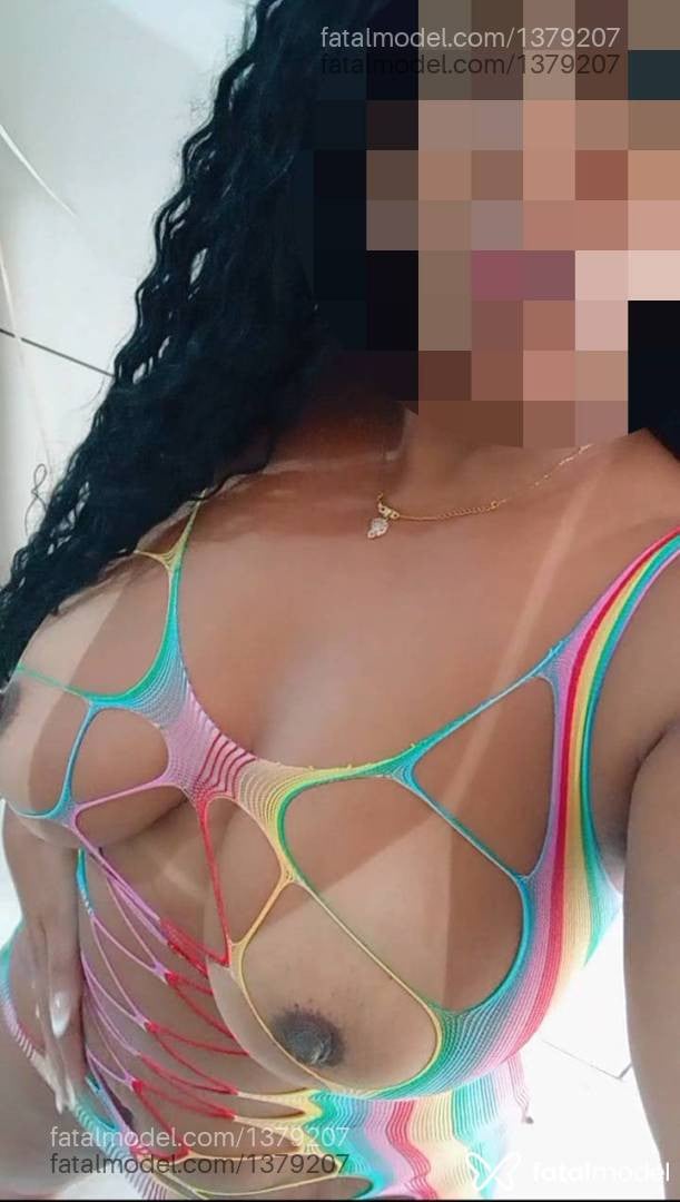 Acompanhante mulher morena (o) de olhos castanhos em Araruama Acompanhante mulher morena (o) de olhos castanhos em Araruama - Safira Ribeiro