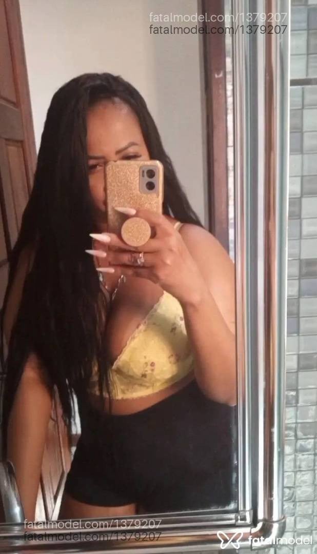 Acompanhante mulher morena (o) de olhos castanhos - Safira Ribeiro