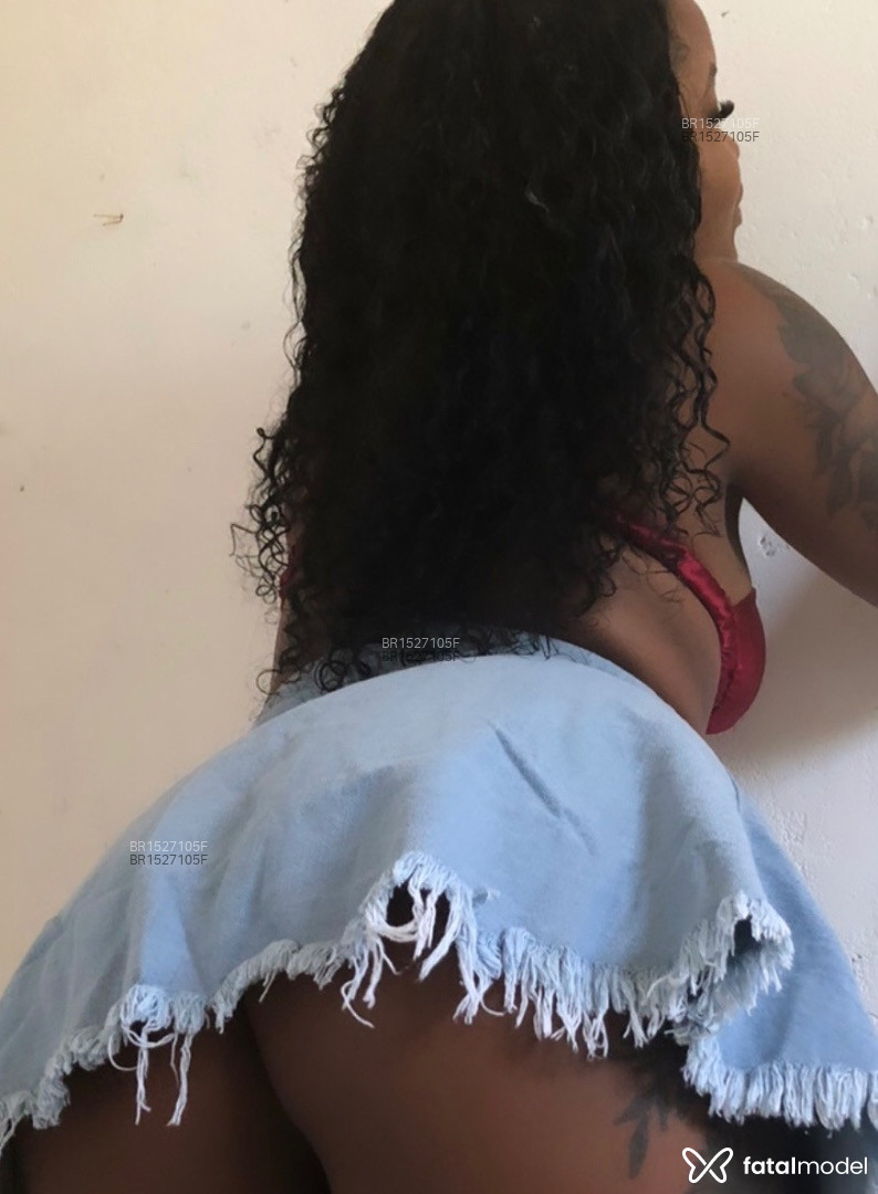 Acompanhante mulher com cabelo castanho de olhos castanhos em Ilhéus Acompanhante mulher com cabelo castanho de olhos castanhos em Ilhéus - Penélope