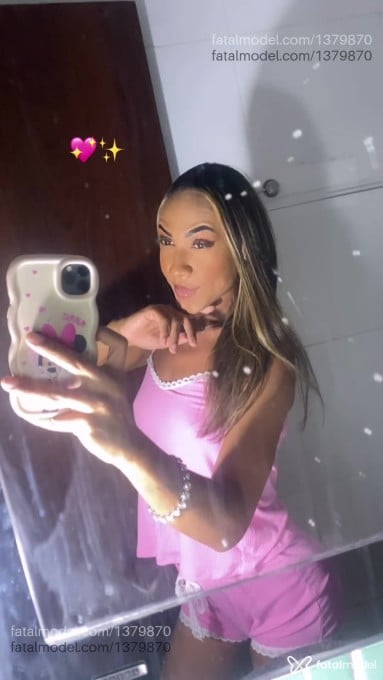 Acompanhante mulher trans morena (o) de olhos pretos em Governador Valadares Acompanhante mulher trans morena (o) de olhos pretos em Governador Valadares - Sophia Menezes